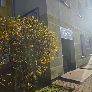 https://pastel-guest-rooms.warsawhotelspoland.com
